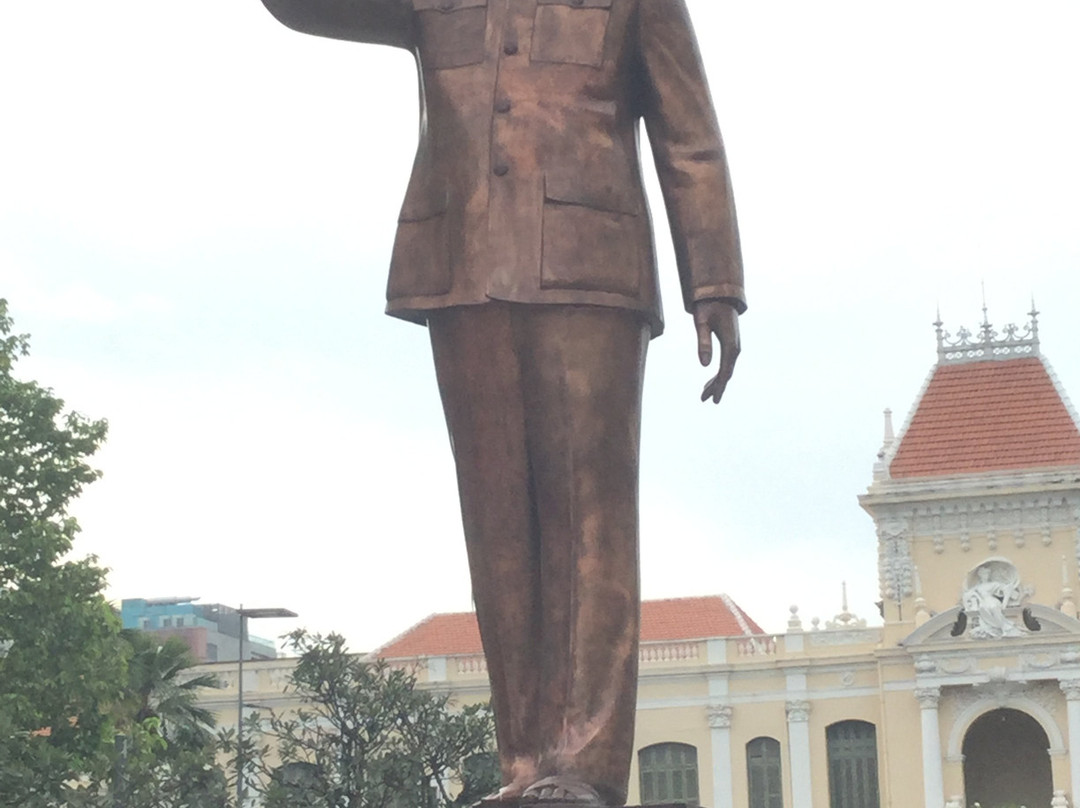 President ho Chi Minh Statue景点图片