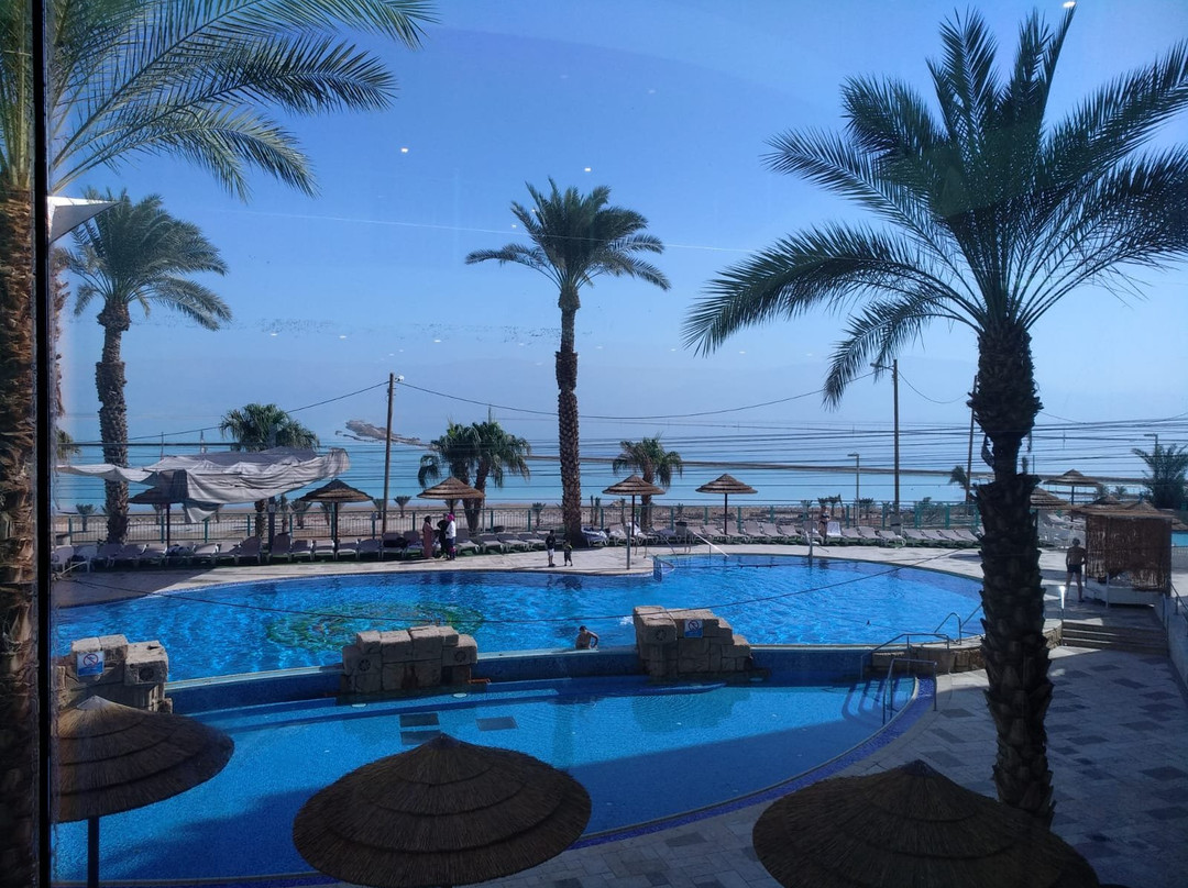 死海莱昂纳多广场酒店主图