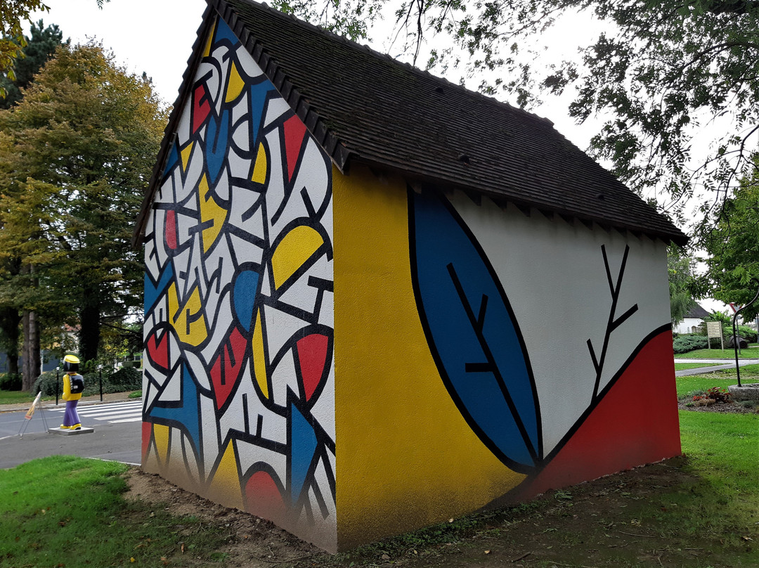 Fresque "Abri bus 2"景点图片