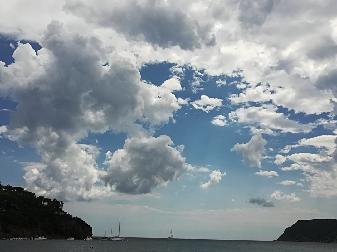 Lacona Beach景点图片