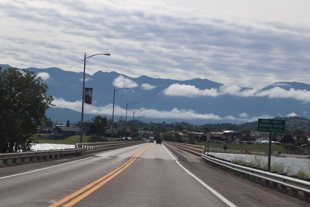 Veterans Memorial Bridge-法戈必去景点