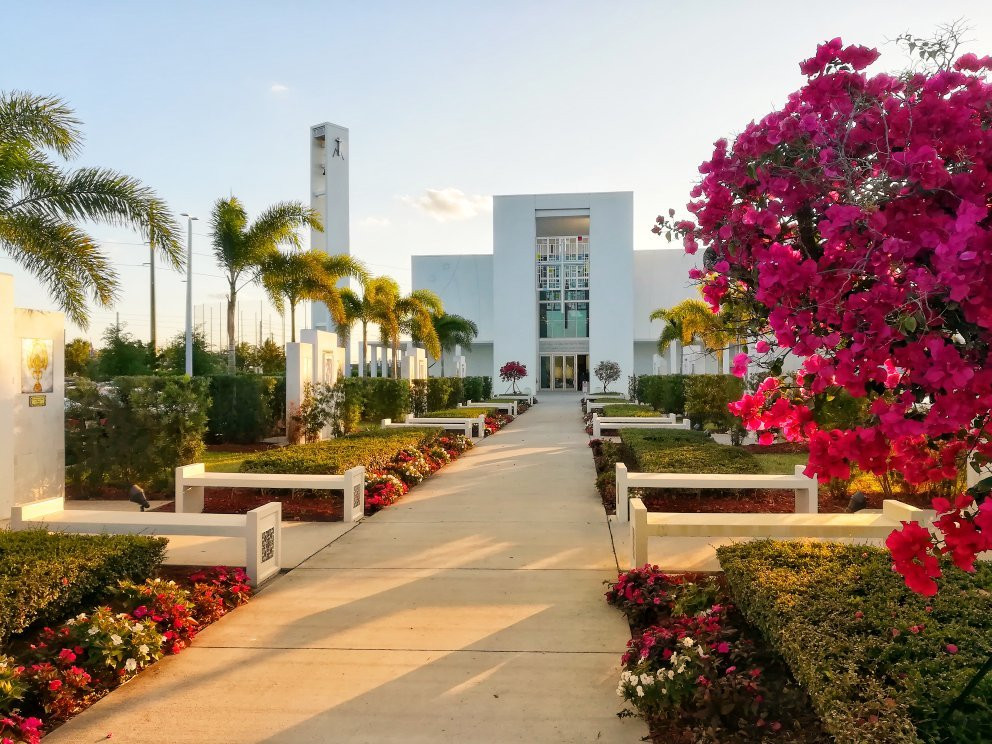 Our Lady of Guadalupe-多拉必去景点
