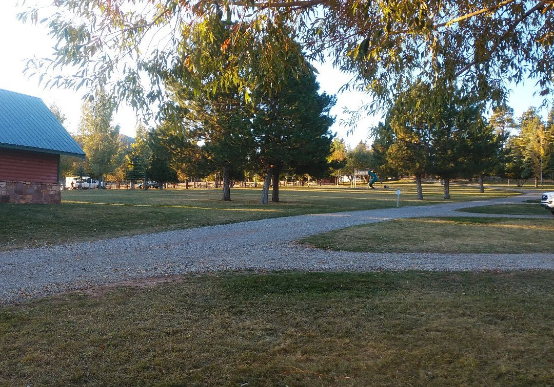 Flaming Gorge Resort主图