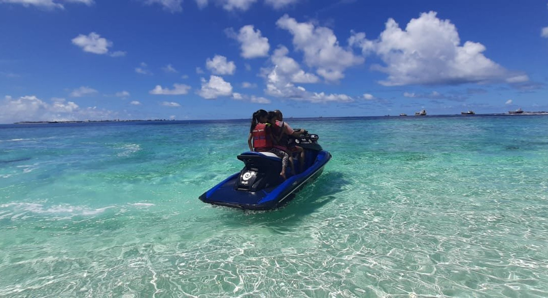 Liquid Watersports景点图片