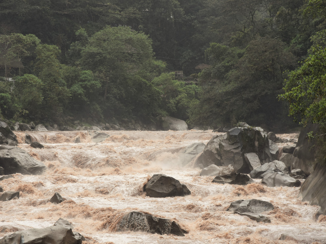 卡萨得索尔麦池皮池酒店主图