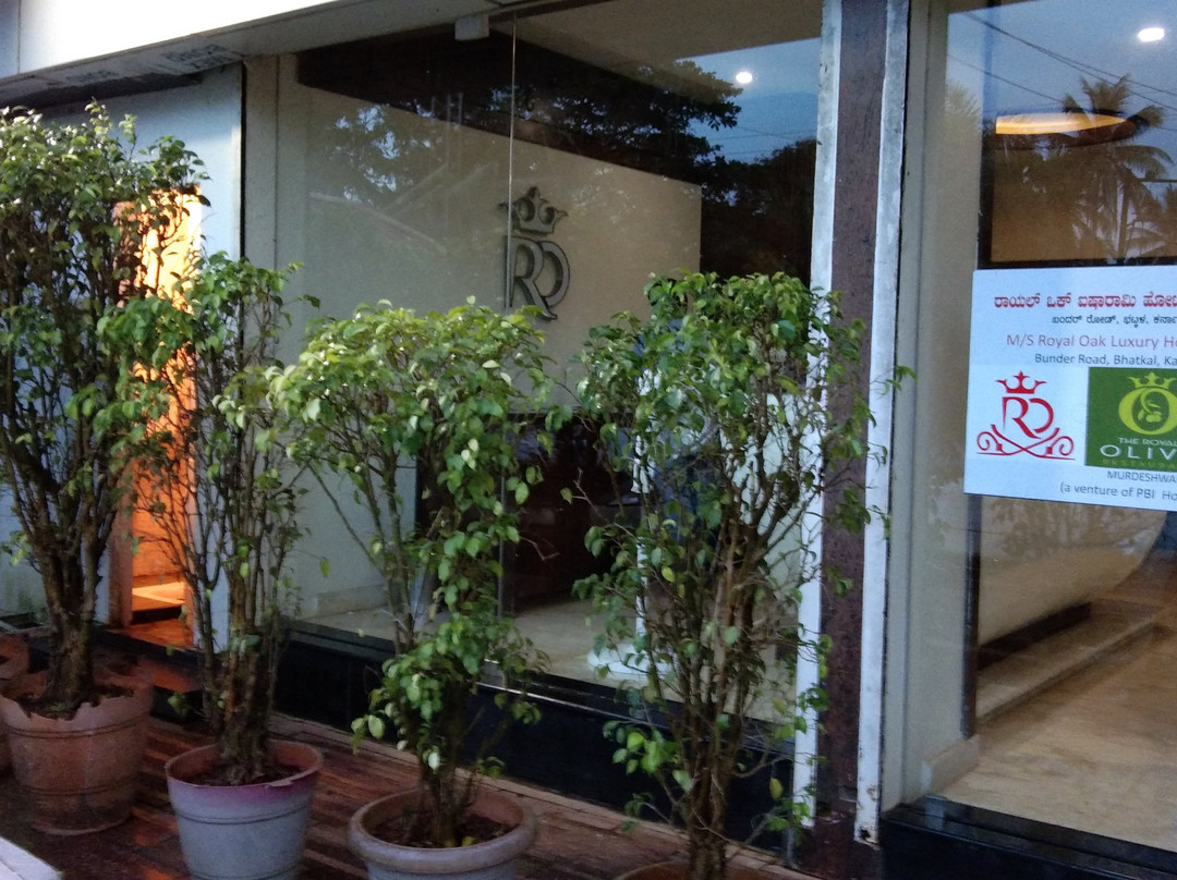 The Royal Oak Hotel主图