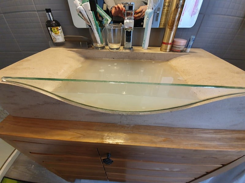 厄拉德酒店主图