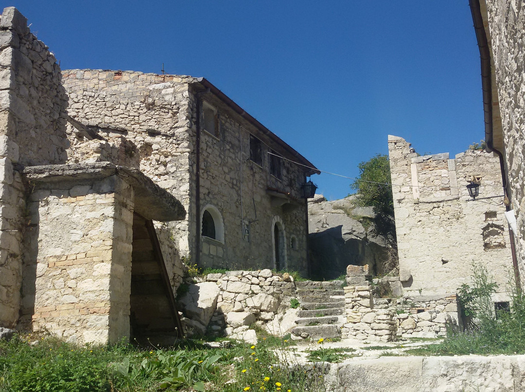 Borgo Medievale di Roccacaramanico e i suoi Ruderi-Sant'Eufemia a Maiella必去景点