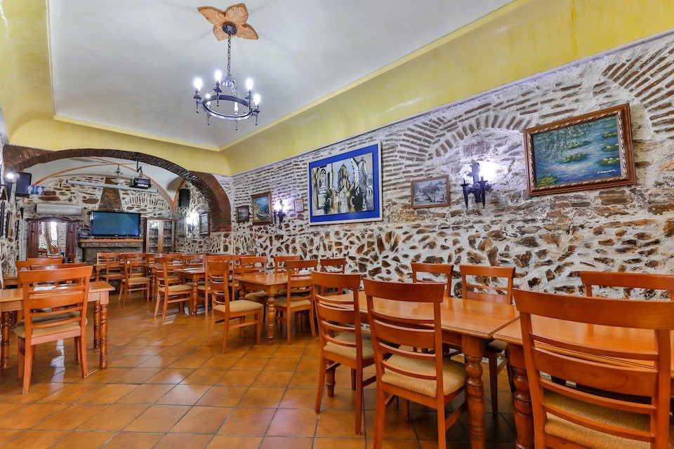 Hotel Las Palmeras by Vivere Stays主图