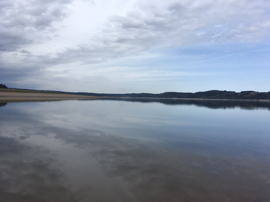 Lac de Naussac景点图片