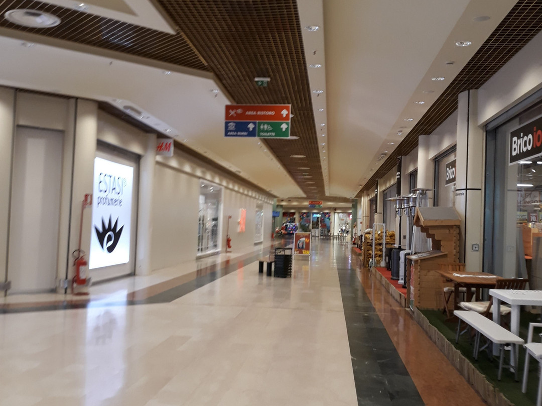Centro Commerciale Costaverde景点图片