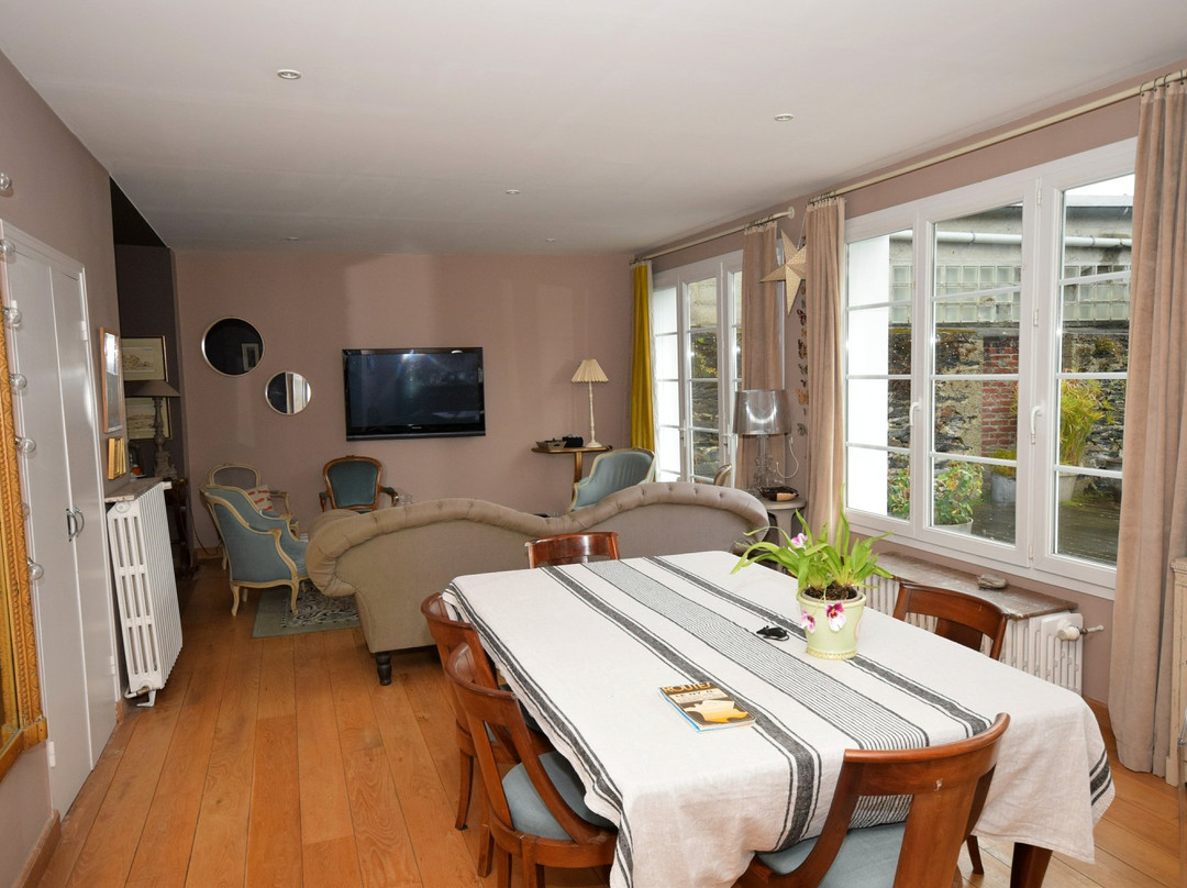 Saint-Martin-des-Champs酒店住宿-La Maison d'Henriette