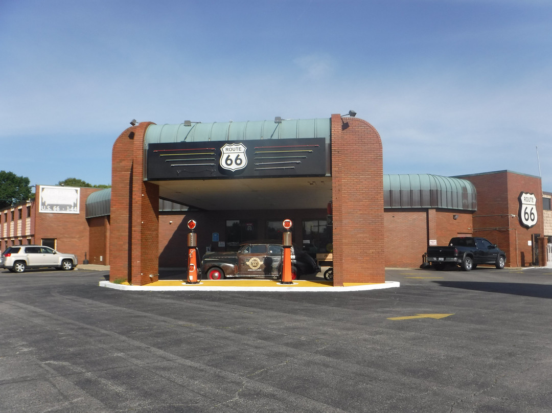 Route 66 Hotel And Conference Center主图