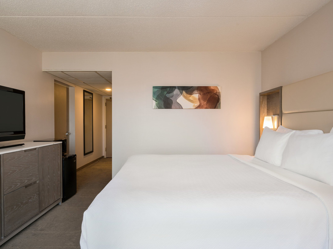 恩格尔伍德皇冠假日酒店主图