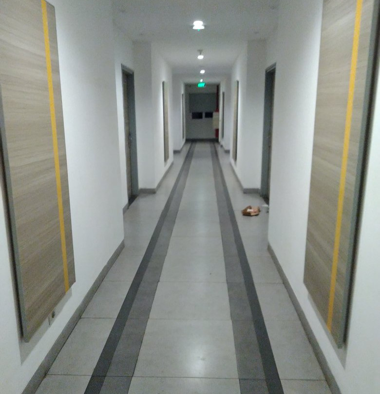 Lynn Hotel Serang主图