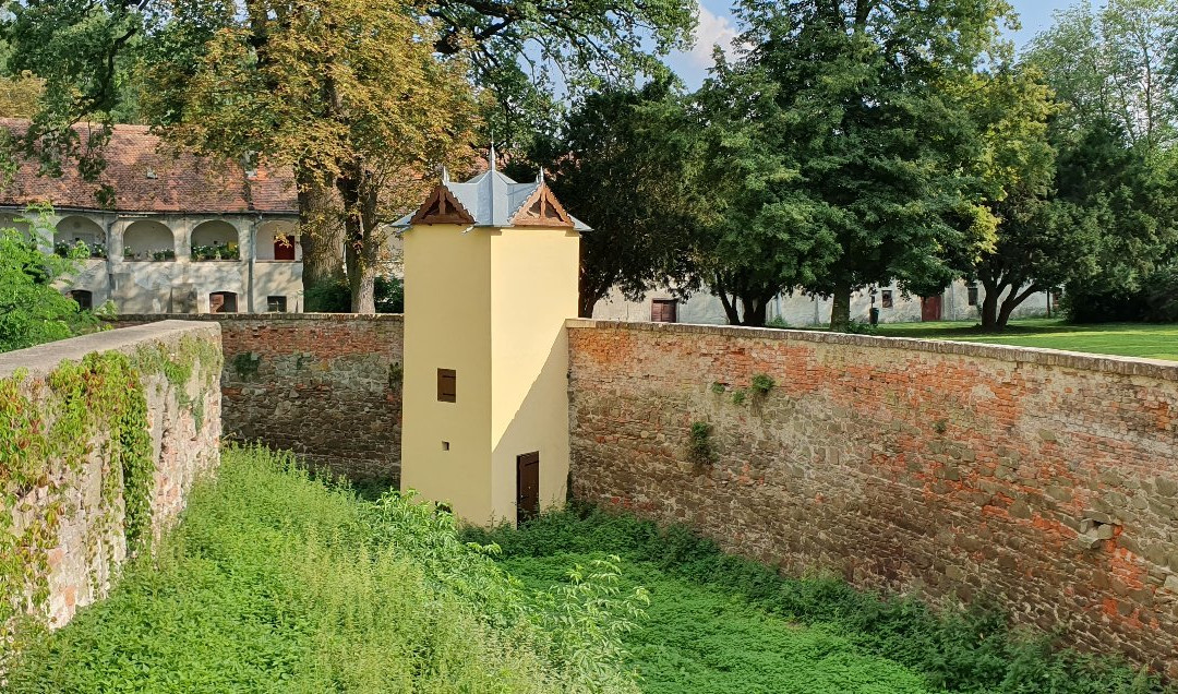 Tovačov Chateau-Tovacov必去景点