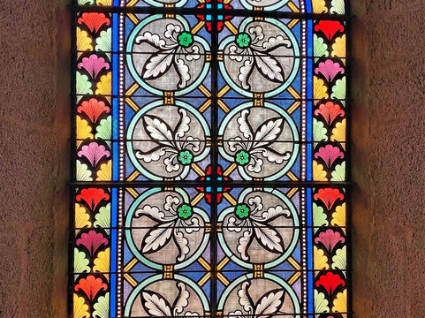 Eglise Saint-Pierre-aux-Liens-Nouic必去景点