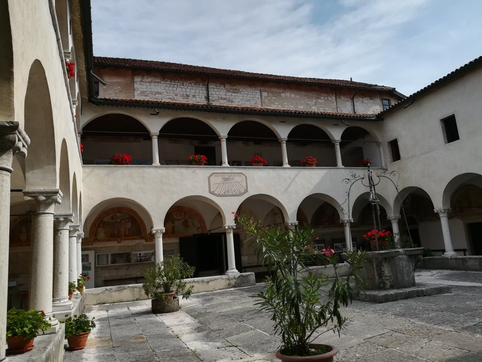 Santuario Santi Vittore e Corona景点图片