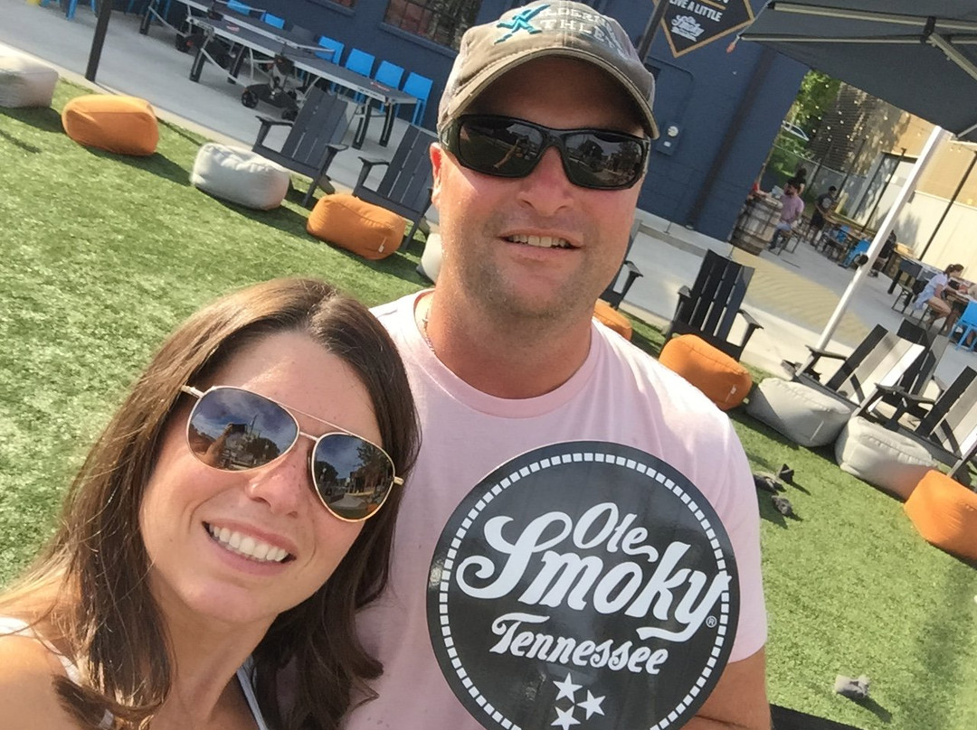 Ole Smoky Distillery & Yee-Haw Brewery景点图片