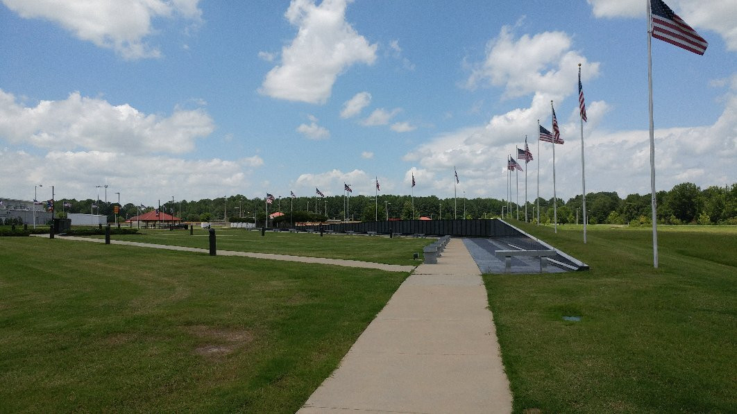 Vietnam Memorial Replica Wall景点图片