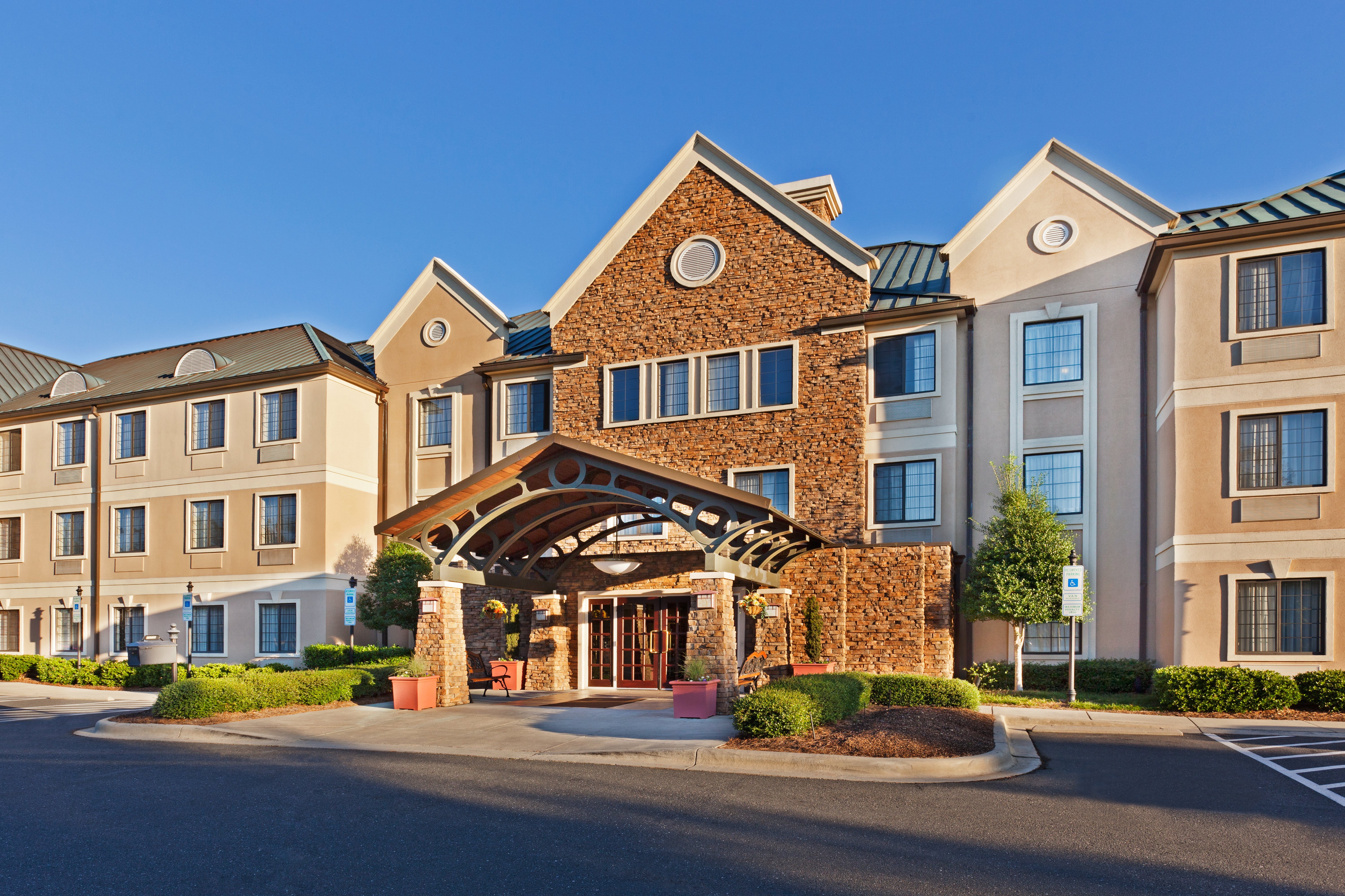 Staybridge Suites Charlotte Ballantyne by IHG-官方