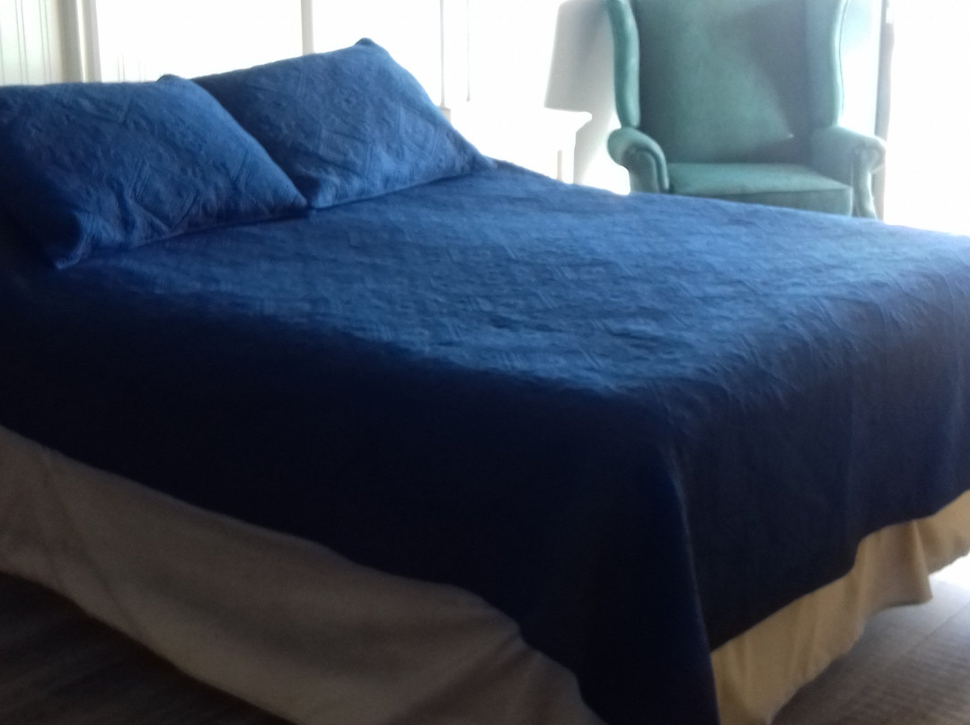 Las Brisas Condominiums主图