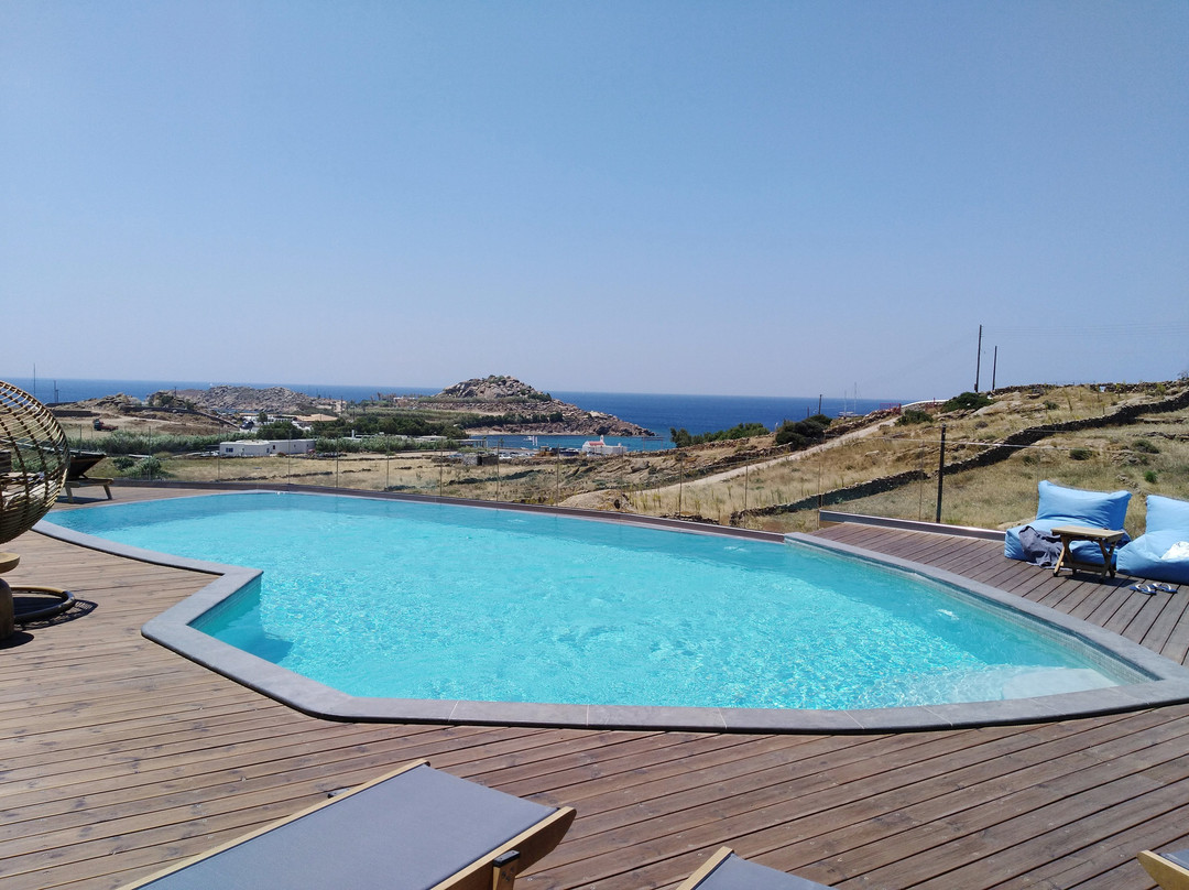 Almyra Guest Houses主图