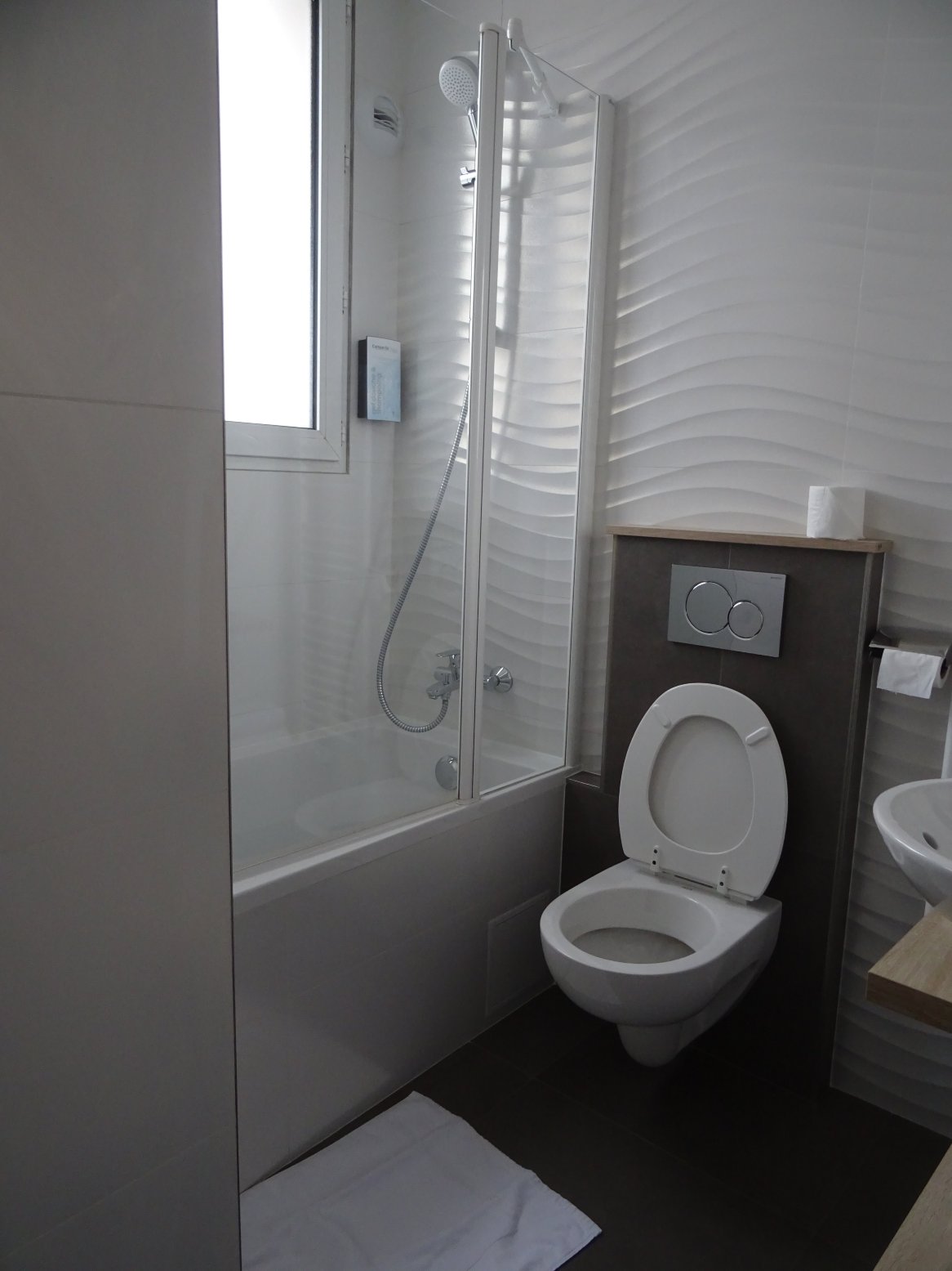 巴黎14区曼恩大道蒙帕纳斯钟楼酒店-浴室