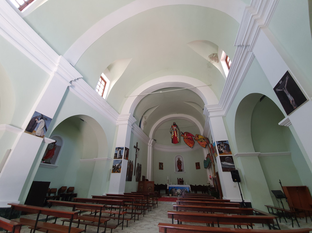 Church of Saint Theresa-圣特雷莎加卢拉必去景点
