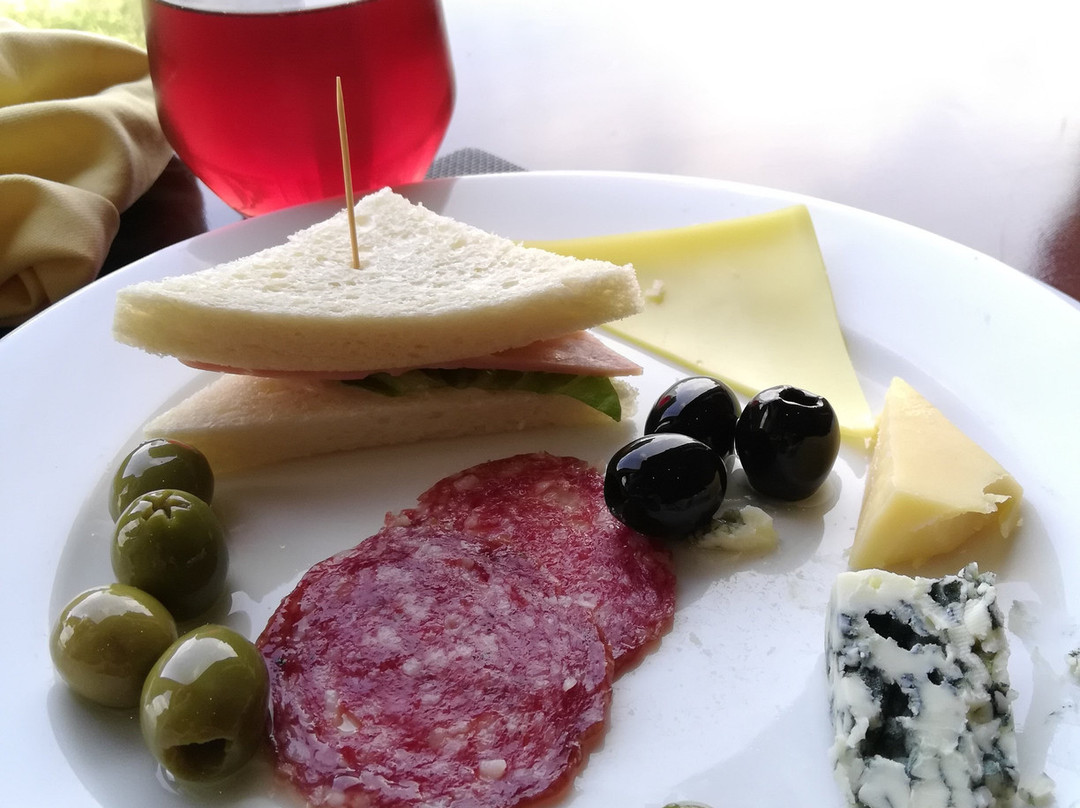 莫尔珀尔水晶宫酒店主图