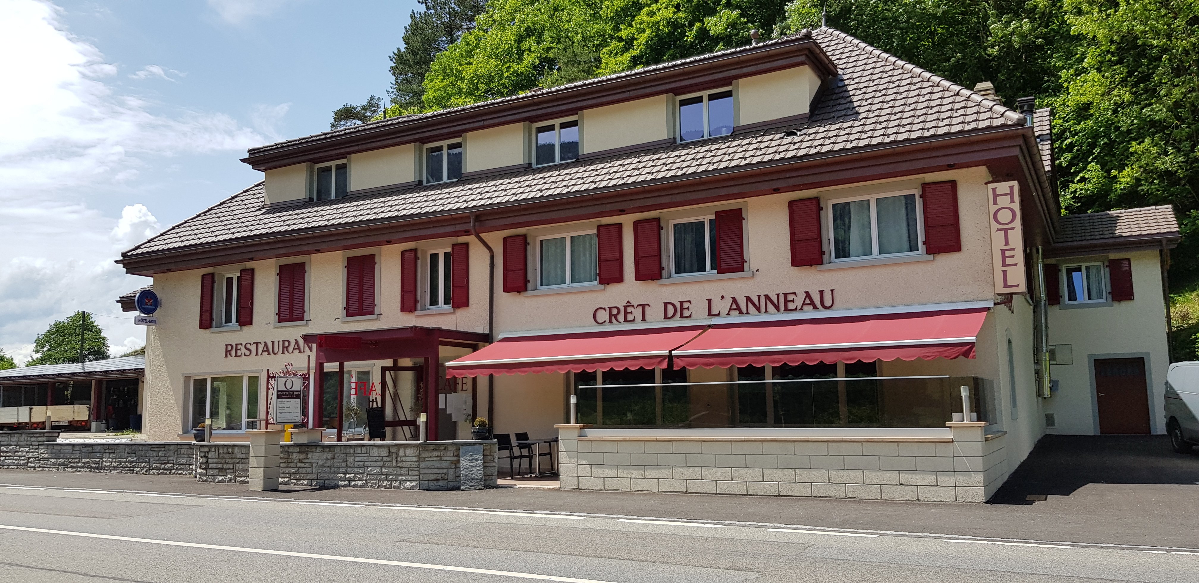 Le Crêt de l'Anneau-官方