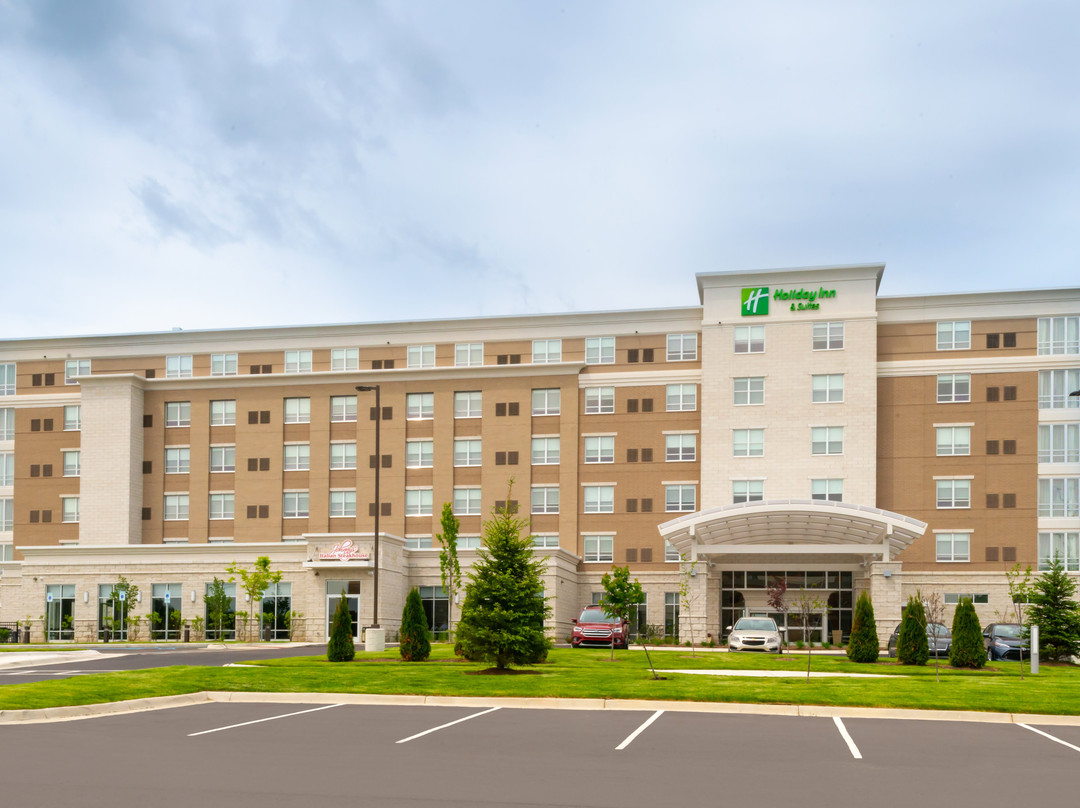 Holiday Inn & Suites Farmington Hills - Detroit Nw By IHG主图