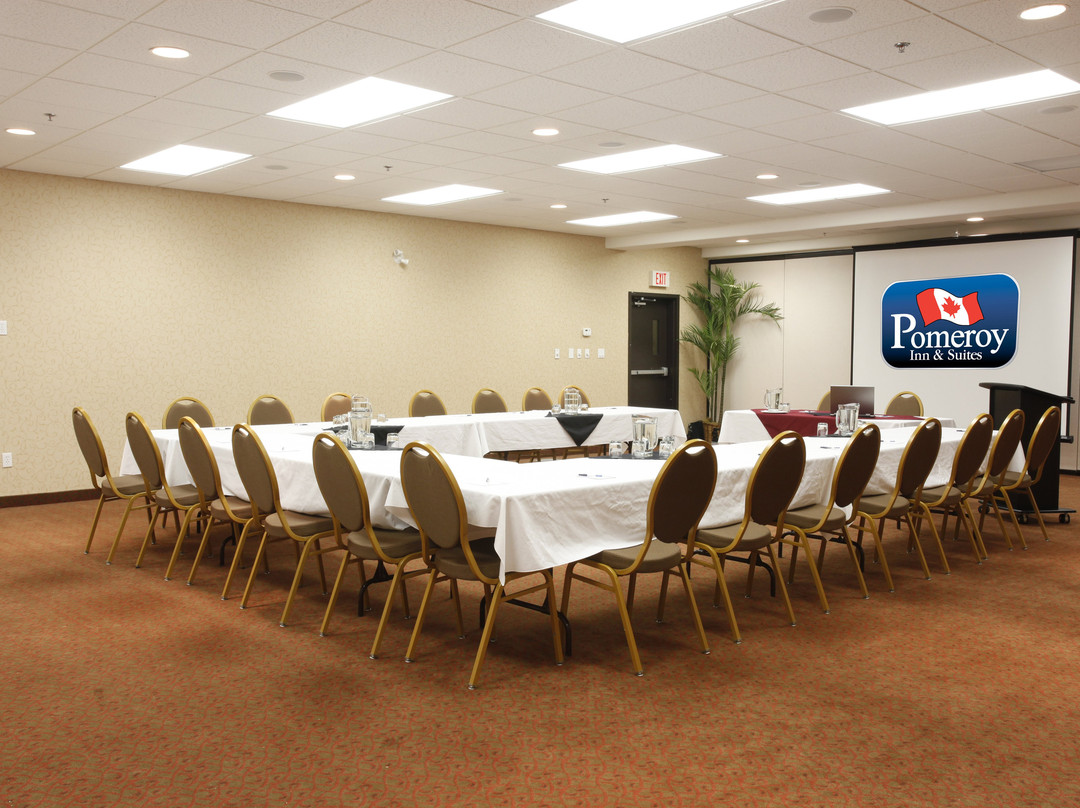Pomeroy Inn & Suites Chetwynd主图