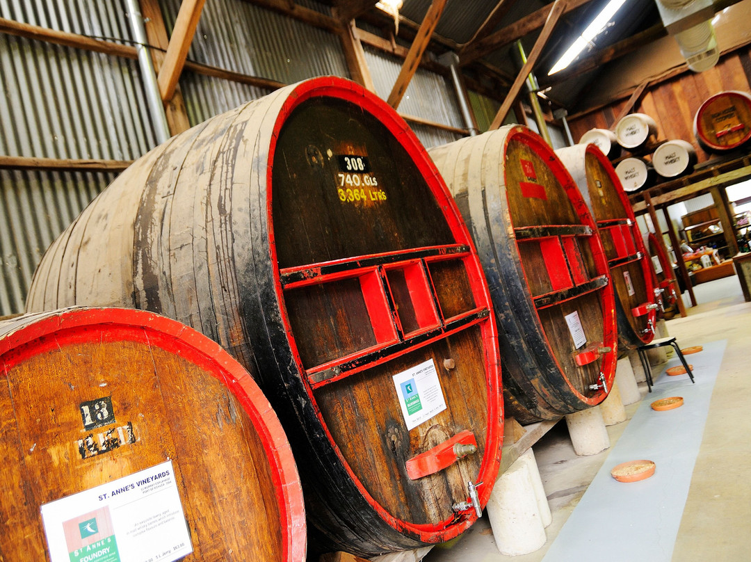 Bridges on Meninya主图