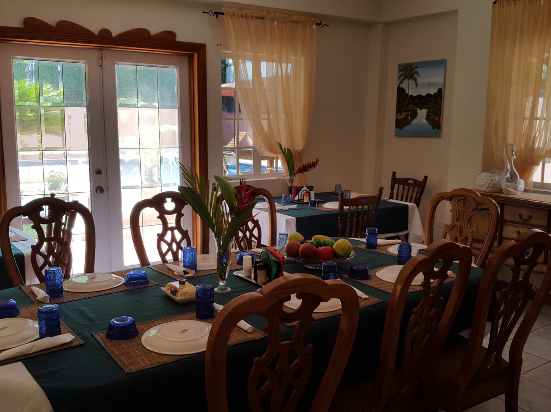 Crosswinds Villa Bed & Breakfast主图