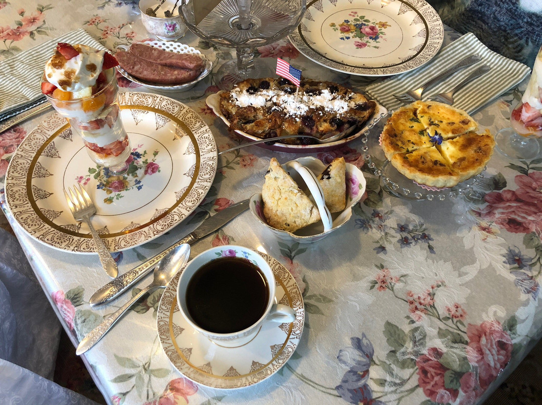 The Painted Lady Bed & Breakfast and Tea Room主图