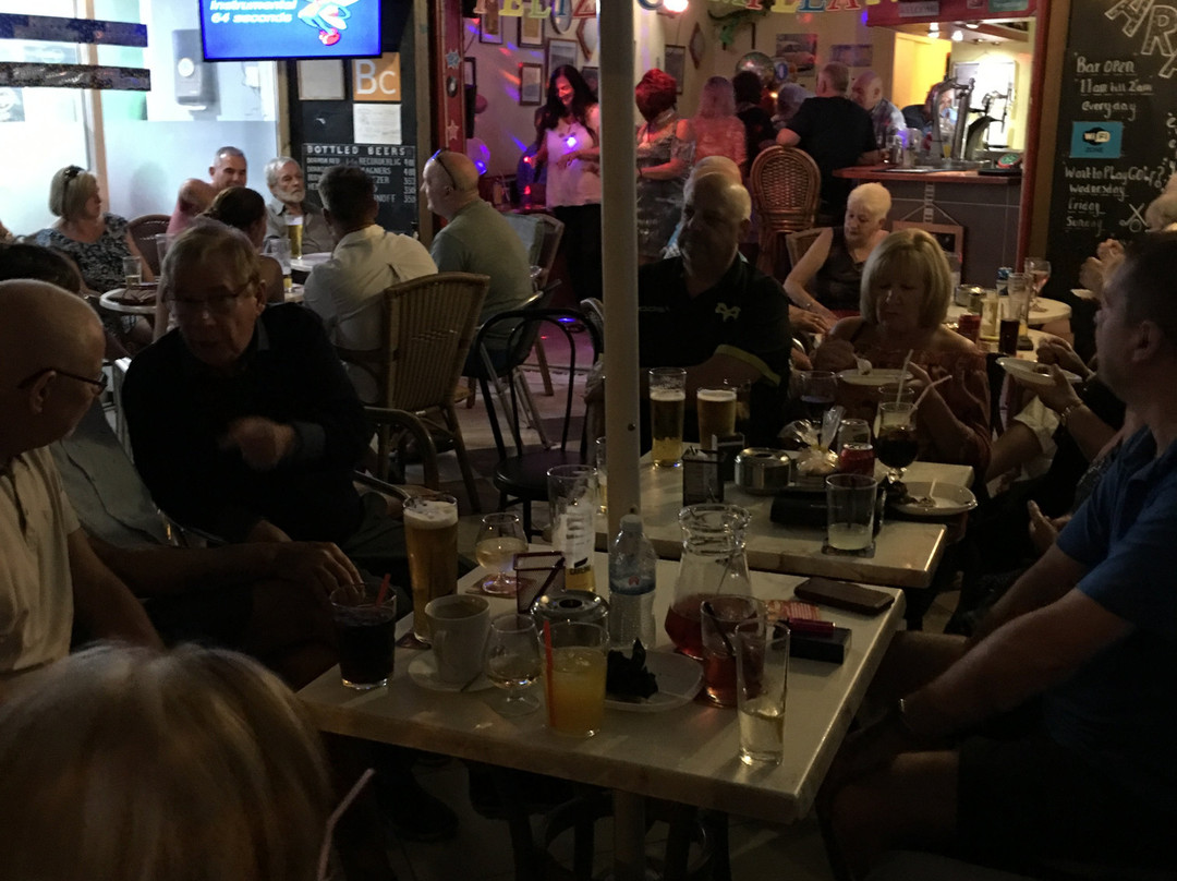 The Penny Farthing-洛斯克里斯蒂亚诺斯必去景点