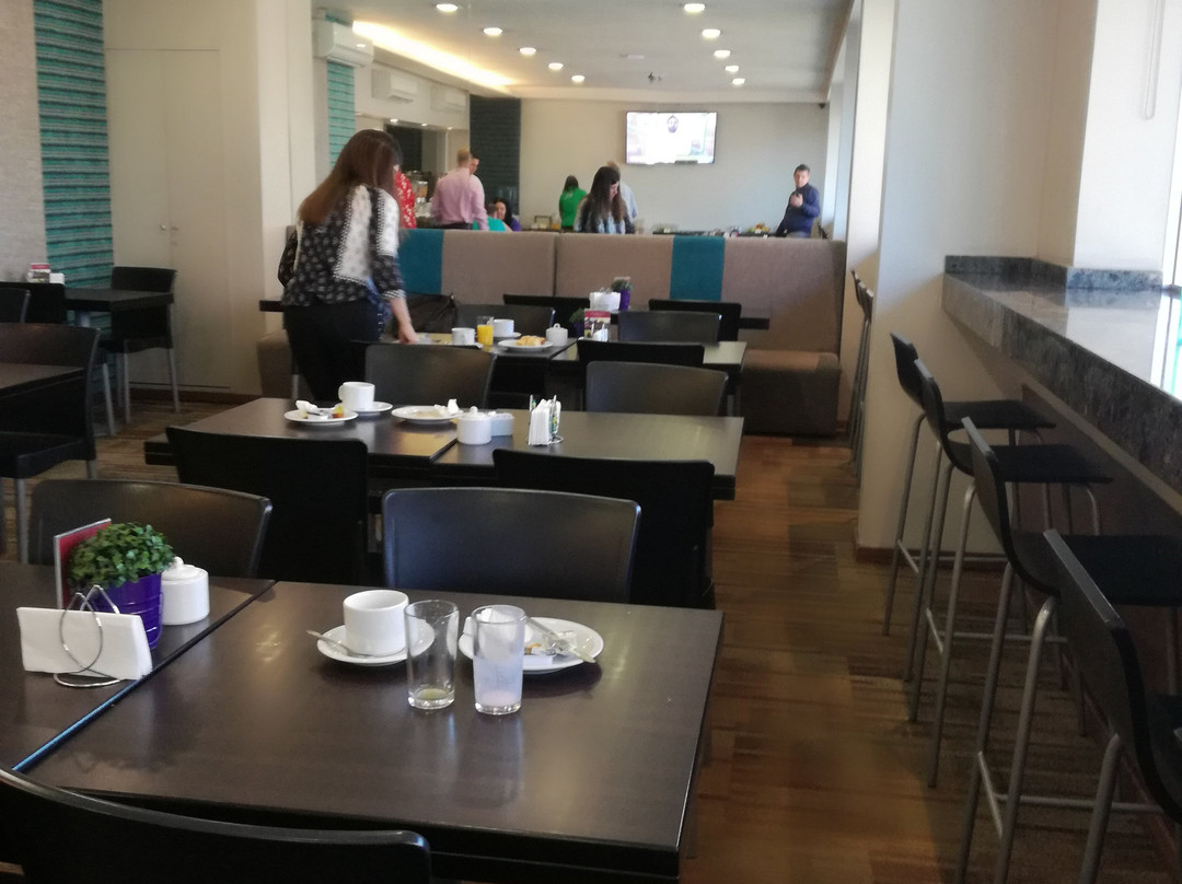 Amérian Tucumán Apart & Suites主图