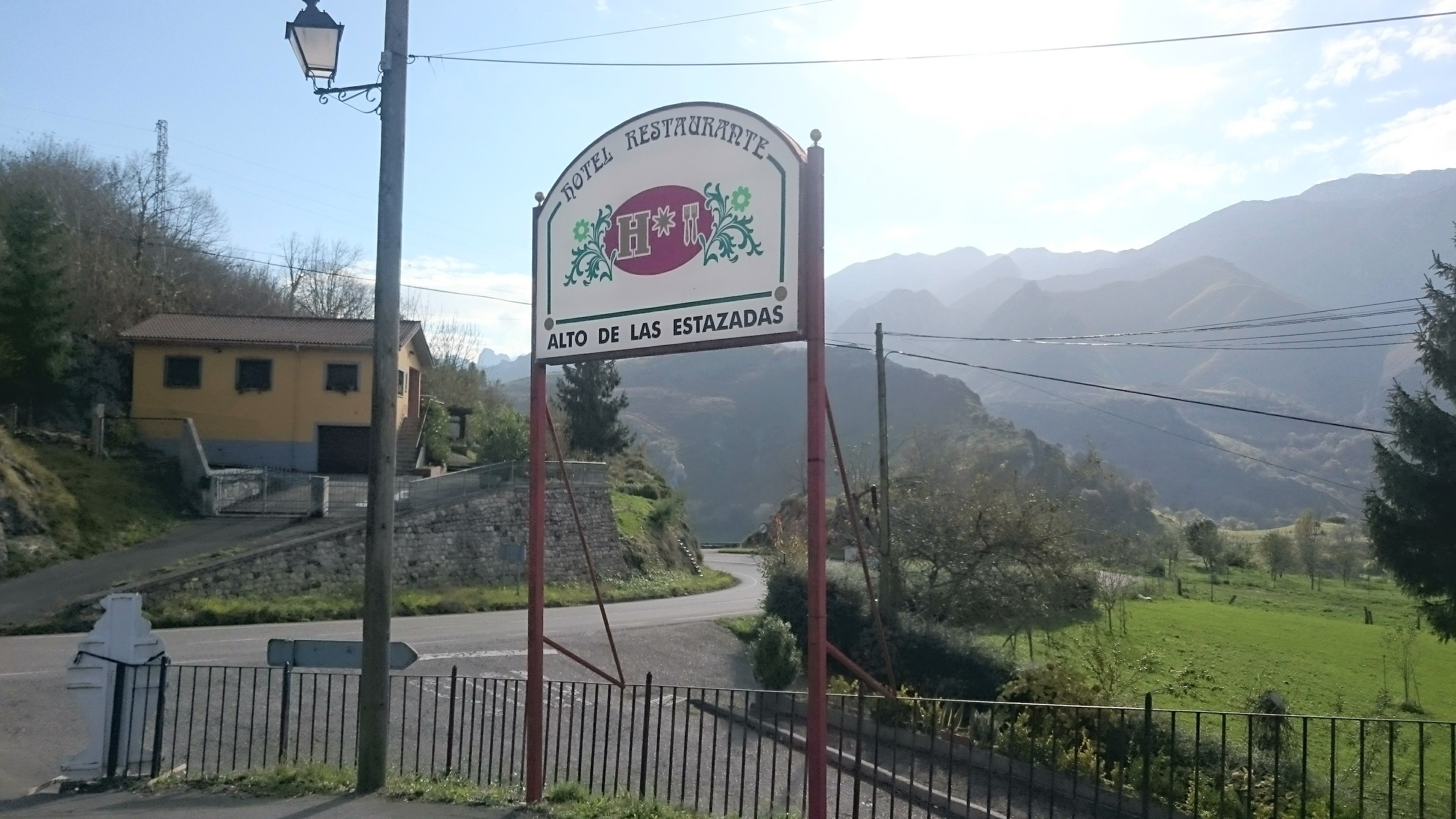 Hotel Restaurante Alto de las Estazadas-浴室
