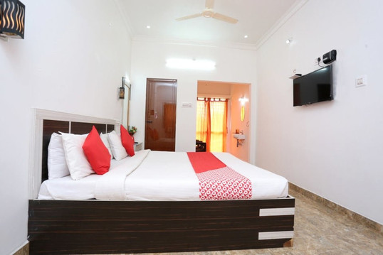 Blue Bell Holiday Inn主图