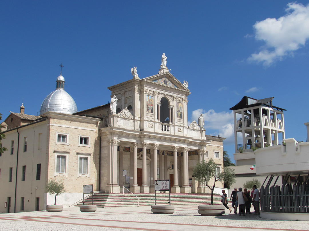Santuario di San Gabriele dell'Addolarata景点图片