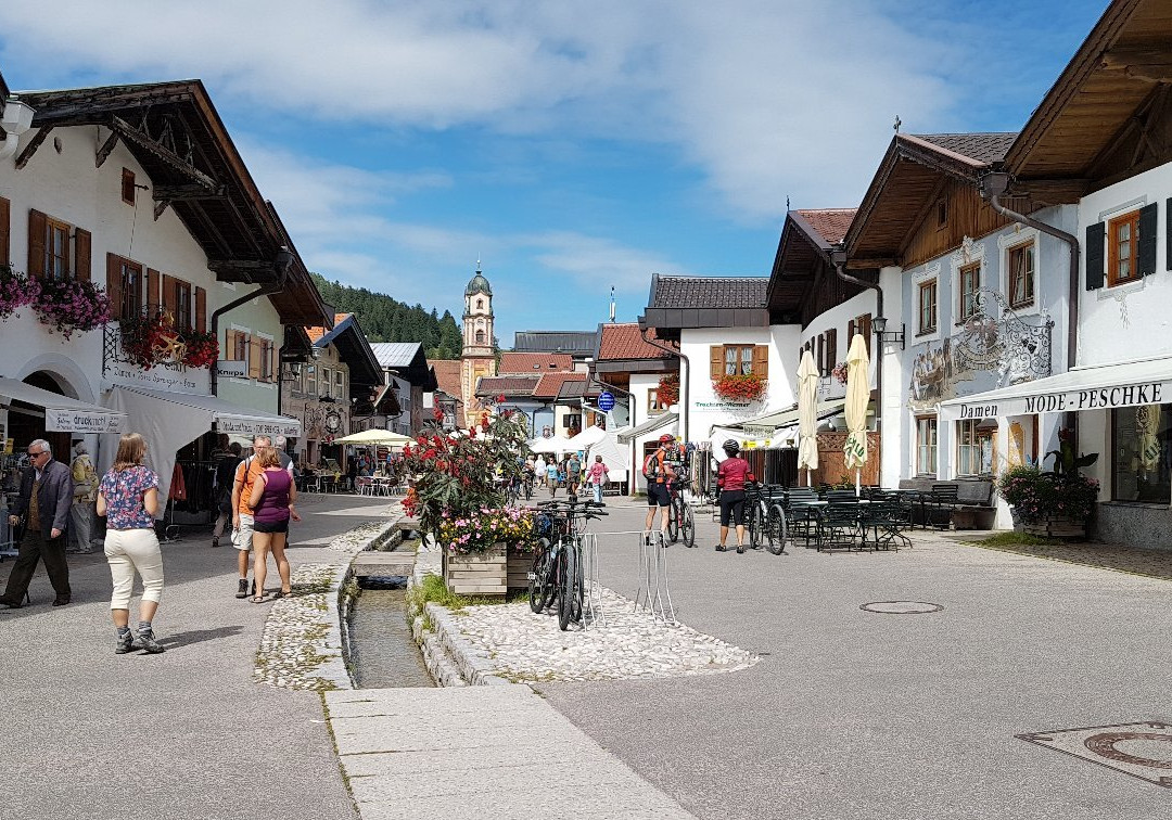 Altstadt (Old Town) Mittenwald景点图片