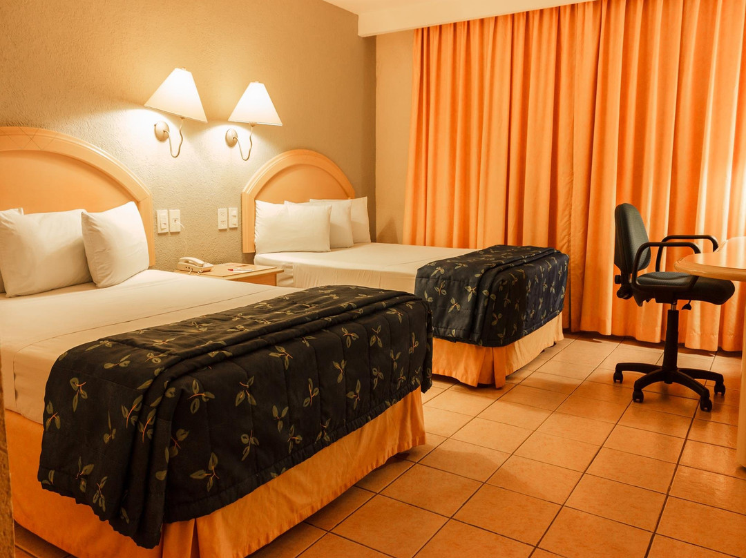 Plaza Inn Express主图