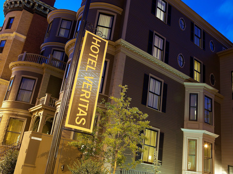 威力塔斯酒店主图