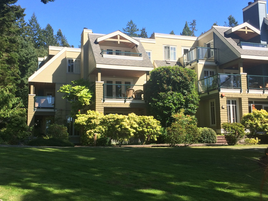 Poets Cove Marina-Bedwell Harbour必去景点