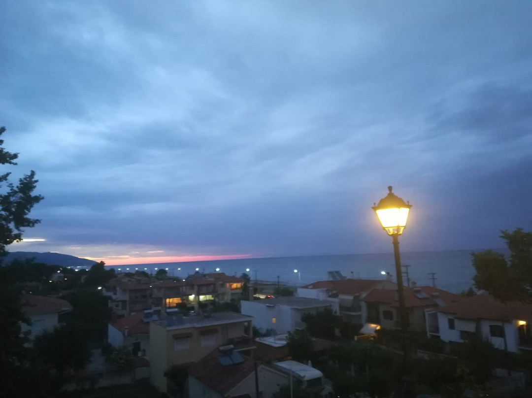 Golden Beach Hotel主图