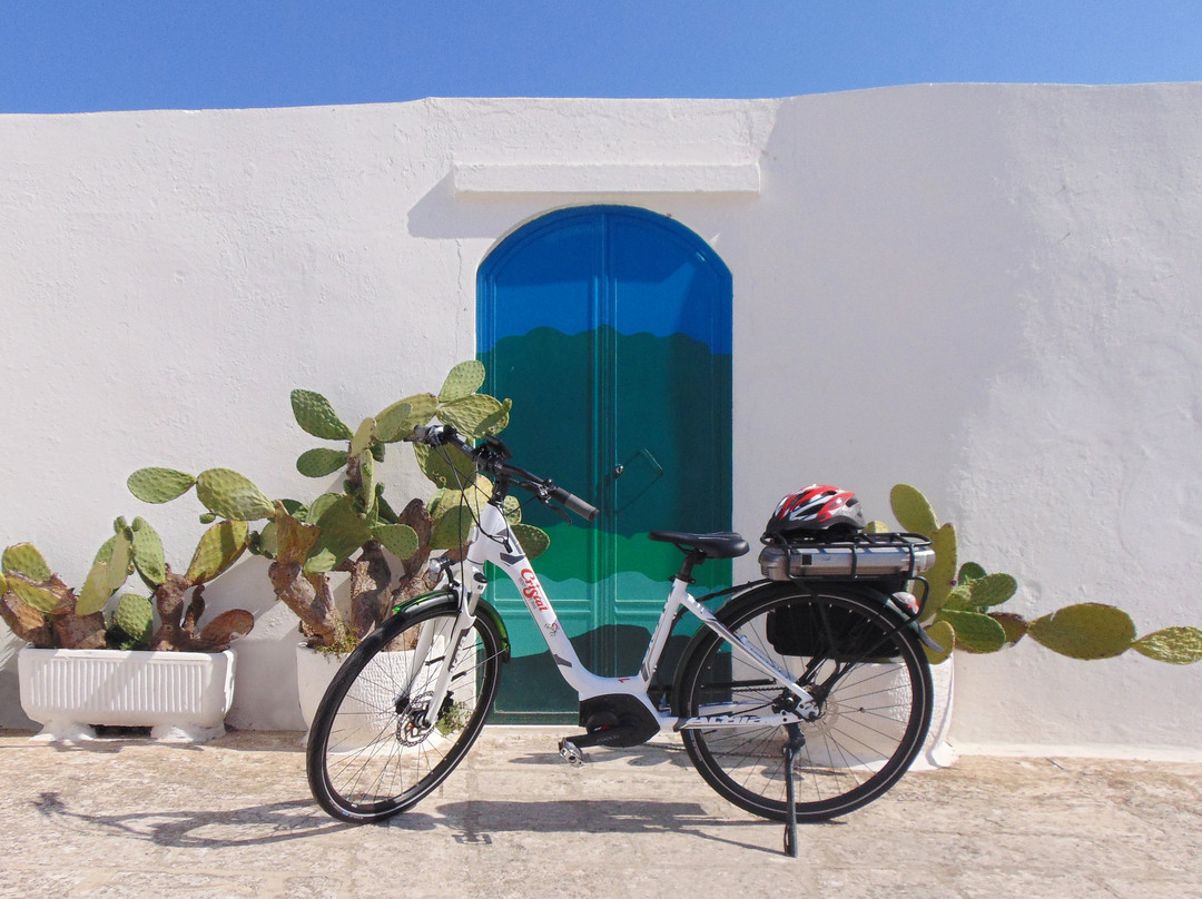 Cristal E-Bike-奥斯图尼必去景点