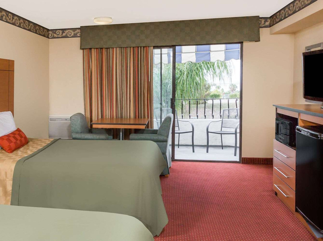 Travelodge by Wyndham San Clemente Beach主图