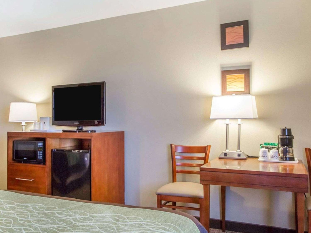 Comfort Inn Bolivar主图