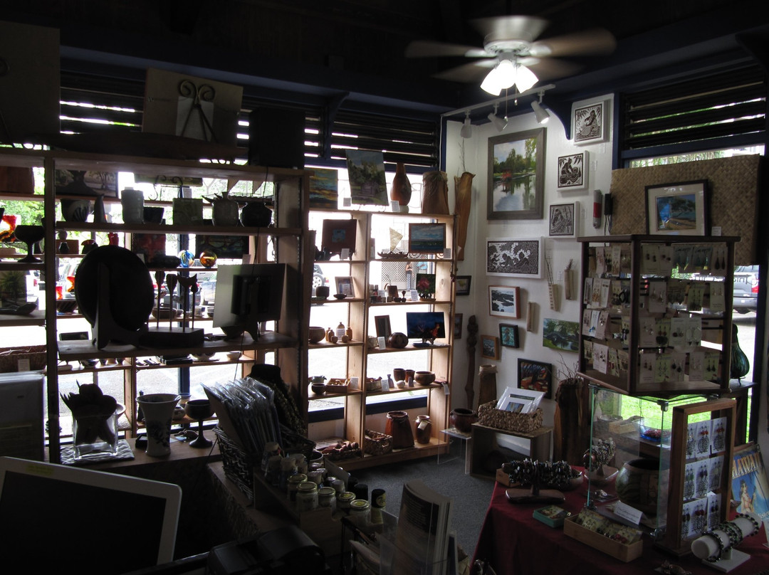 Banyan Gallery-希洛必去景点